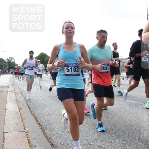 29.06.2025 - hella hamburg halbmarathon Lena Gebhardt http://msf.ph/oto/8468279 29.06.2025 09:55:22 Lombardsbrücke 8153, 5102, 093, 1232, 1120, 1151, 1200, 1683, 1696, 1706, 1884, 1976, 2207, 2274, 2287, 2411, 2592, 2706, 2708, 2718, 2816, 3087, 3208, 3209, 3213, 3258, 3435, 3747, 3985, 4088, 4093, 4121, 4189, 4847, 4890, 4938, 5102, 5399, 5421, 5459, 5638, 5705, 5708, 5915, 6027, 6054, 6158, 6290, 6389, 6421, 6532, 6662, 6691, 6836, 6923, 6938, 6991, 7052, 7312, 7659, 8371, 8437, 8487, 8693, 8889, 9031, 9093, 9159, 9476, 9661, 9869, 9931, 11333 meine-sportfotos.de