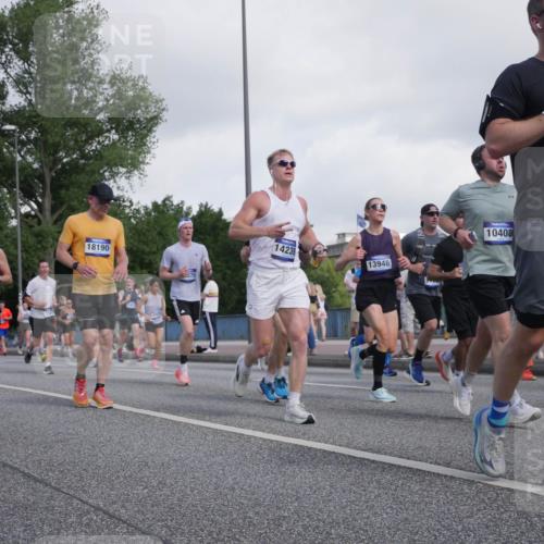 29.06.2025 - hella hamburg halbmarathon Luisa Fischer http://msf.ph/oto/8468458 29.06.2025 09:58:54 Kennedybrücke 114, 18190, 375, 14239, 13948, 10408, 168, 13875, 1061, 1120, 1267, 1452, 1592, 1976, 2504, 2818, 3543, 5607, 6115, 7943, 8273, 8989, 10408 meine-sportfotos.de