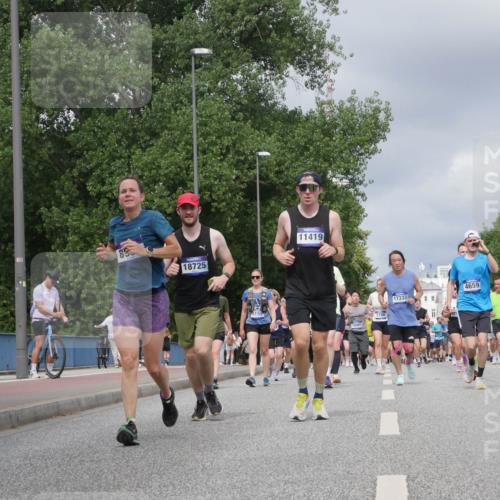 29.06.2025 - hella hamburg halbmarathon Luisa Fischer http://msf.ph/oto/8468520 29.06.2025 10:42:57 Kennedybrücke 3353, 85, 18725, 11419, 17333, 159, 4659, 37, 1760, 3046, 3353, 3727, 4523, 4659, 4855, 6321, 6698, 6739, 7125, 7501, 9455, 10714 meine-sportfotos.de