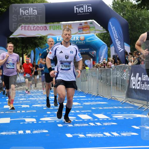 29.06.2025 - hella hamburg halbmarathon Strokosch-Dieckow http://msf.ph/oto/8468521 29.06.2025 10:46:52 Ziel 1139, 1689, 4091, 10122, 11858, 13728, 13940, 14385, 14449, 14541, 14594, 15900, 16081, 17172, 17353, 17492, 17669, 17892, 17979, 19105 meine-sportfotos.de