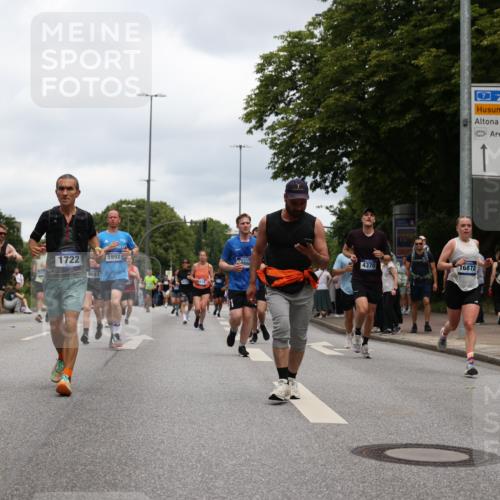 29.06.2025 - hella hamburg halbmarathon Yannick Fuchs http://msf.ph/oto/8468741 29.06.2025 10:57:30 20KM 1184, 1316, 1722, 1724, 1940, 1992, 2424, 3360, 4370, 5305, 5384, 5734, 6631, 7243, 7333, 8469, 8822, 9124, 9439, 9681, 10128, 10705, 10766, 10866, 11527, 11657, 11771, 12315, 12316, 12513, 13171, 13528, 13551, 14135, 14313, 14493, 15137, 15516, 15550, 16426, 16478, 16639, 16872, 17071, 17437, 17757, 17894, 18028, 18122, 18355 meine-sportfotos.de