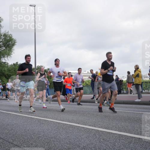 29.06.2025 - hella hamburg halbmarathon Luisa Fischer http://msf.ph/oto/8468757 29.06.2025 09:59:03 Kennedybrücke 120, 7583, 17842, 1943, 18729, 16780, 560, 5899, 1061, 1120, 1499, 1502, 2953, 5600, 5607, 5978, 7178, 7583, 7943, 9793 meine-sportfotos.de
