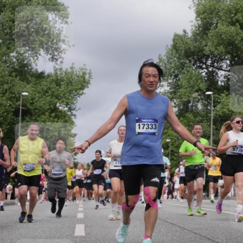 29.06.2025 - hella hamburg halbmarathon Luisa Fischer http://msf.ph/oto/8468759 29.06.2025 10:43:03 Kennedybrücke 7199, 8203, 12680, 6428, 176, 17333, 6739, 15265, 1760, 2313, 3046, 3727, 4523, 4659, 6427, 6698, 6739, 7045, 9455, 9777, 10441, 10512, 10714 meine-sportfotos.de