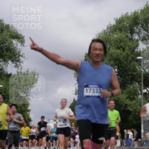 29.06.2025 - hella hamburg halbmarathon Luisa Fischer http://msf.ph/oto/8468790 29.06.2025 10:43:04 Kennedybrücke 17333, 1760, 2313, 2976, 3046, 4523, 4659, 6427, 6698, 6739, 7045, 9698, 9777, 10441, 10512, 10714 meine-sportfotos.de