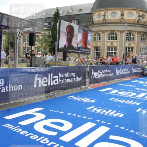 29.06.2025 - hella hamburg halbmarathon Michael Strokosch http://msf.ph/oto/8468986 29.06.2025 10:35:18 Ziel 4740, 7867, 12514, 13798, 14789, 15415, 15773 meine-sportfotos.de