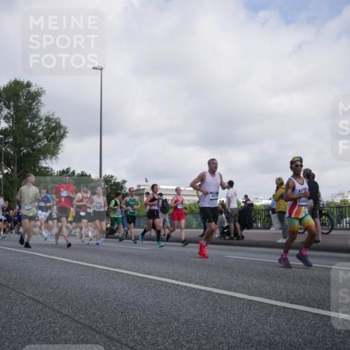 29.06.2025 - hella hamburg halbmarathon Luisa Fischer http://msf.ph/oto/8469058 29.06.2025 09:59:14 Kennedybrücke 13688, 1680, 4077, 1346, 5978, 1499, 1628, 2083, 3256, 4077, 4404, 4711, 5482, 5978, 6511, 6512, 8335, 8921, 9597, 9638, 9695, 9793 meine-sportfotos.de