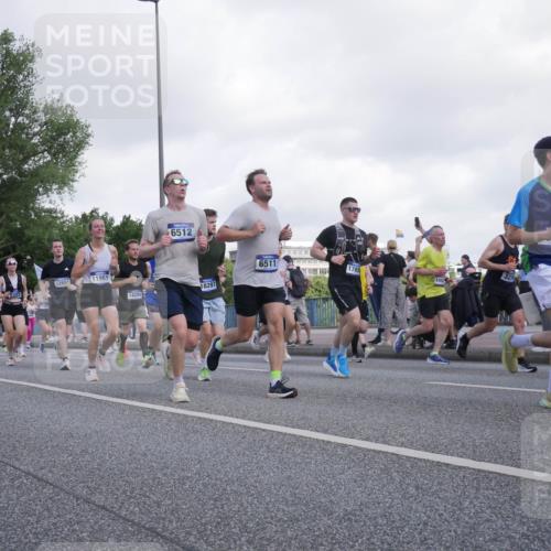 29.06.2025 - hella hamburg halbmarathon Luisa Fischer http://msf.ph/oto/8469169 29.06.2025 09:59:17 Kennedybrücke 12651, 11961, 6512, 14286, 18297, 6511, 1785, 1492, 16477, 1628, 2083, 3256, 4065, 4077, 4377, 4404, 4711, 5482, 6511, 6512, 8335, 8921, 9537, 9597, 9638, 9695 meine-sportfotos.de