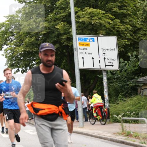 29.06.2025 - hella hamburg halbmarathon Yannick Fuchs http://msf.ph/oto/8469278 29.06.2025 10:57:32 20KM 1184, 1316, 1722, 1724, 1940, 1992, 2424, 3360, 4370, 5305, 5384, 5734, 6631, 7243, 7290, 7333, 8469, 8822, 9124, 9439, 9681, 10128, 10705, 10766, 10866, 11527, 11657, 11771, 12315, 12316, 12513, 12662, 13171, 13528, 13551, 14135, 14313, 14493, 15137, 15516, 15550, 15897, 16426, 16478, 16639, 16872, 17071, 17437, 17757, 17894, 18028, 18122, 18355, 18717 meine-sportfotos.de