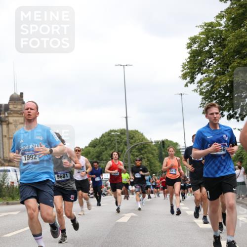 29.06.2025 - hella hamburg halbmarathon Yannick Fuchs http://msf.ph/oto/8469392 29.06.2025 10:57:32 20KM 1184, 1316, 1722, 1724, 1940, 1992, 2424, 3360, 4370, 5305, 5384, 5734, 6631, 7243, 7290, 7333, 8469, 8822, 9124, 9439, 9681, 10128, 10705, 10766, 10866, 11527, 11657, 11771, 12315, 12316, 12513, 12662, 13171, 13528, 13551, 14135, 14313, 14493, 15137, 15516, 15550, 15897, 16426, 16478, 16639, 16872, 17071, 17437, 17757, 17894, 18028, 18122, 18355, 18717 meine-sportfotos.de