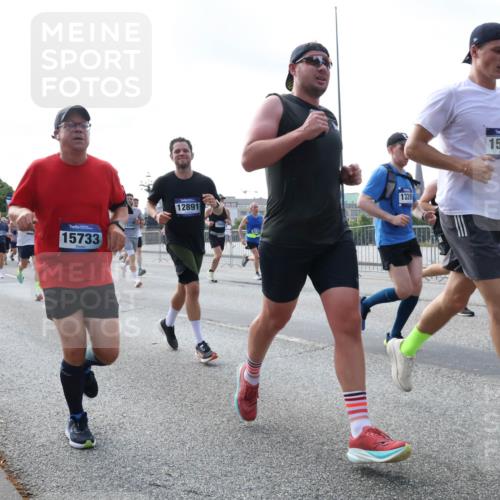 29.06.2025 - hella hamburg halbmarathon Lena Gebhardt http://msf.ph/oto/8469455 29.06.2025 09:55:28 Lombardsbrücke 8205, 15733, 12891, 15923, 13289, 18598, 1120, 1151, 1200, 1461, 1630, 1683, 1696, 1706, 1884, 1976, 2207, 2274, 2284, 2287, 2411, 2706, 2708, 2718, 2816, 3087, 3213, 3258, 3399, 3435, 3654, 3747, 3945, 3985, 4088, 4093, 4121, 4189, 4345, 4847, 4890, 4938, 5102, 5421, 5459, 5638, 5705, 5708, 5915, 6009, 6027, 6054, 6158, 6421, 6481, 6532, 6662, 6691, 6836, 6923, 6938, 7052, 7269, 7312, 7659, 8371, 8437, 8693, 8889, 9031, 9159, 9476, 9869, 9931, 11333 meine-sportfotos.de