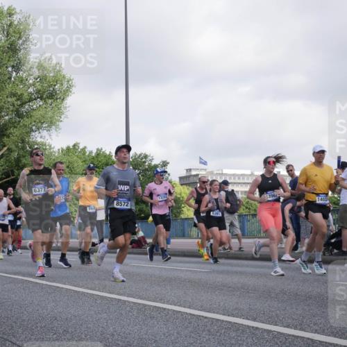 29.06.2025 - hella hamburg halbmarathon Luisa Fischer http://msf.ph/oto/8469558 29.06.2025 09:59:34 Kennedybrücke 3310, 2771, 6377, 514, 8996, 8572, 13282, 30, 8361, 3967, 14033, 17395, 1460, 1496, 1537, 2082, 2208, 2340, 2771, 2878, 3310, 3426, 4833, 4967, 5169, 6309, 6377, 6561, 6562, 8361, 8514, 8572, 8587, 8996, 9082, 9497, 9752, 9820, 10371 meine-sportfotos.de