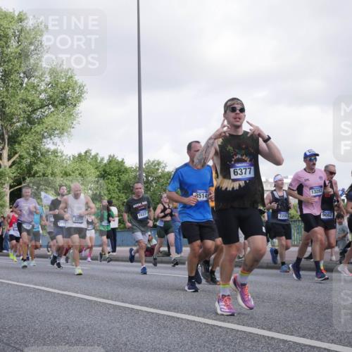 29.06.2025 - hella hamburg halbmarathon Luisa Fischer http://msf.ph/oto/8469608 29.06.2025 09:59:35 Kennedybrücke 17172, 3310, 51, 2771, 10371, 8514, 6377, 13282, 2208, 9082, 836, 1460, 1496, 1537, 2082, 2208, 2340, 2378, 2771, 2878, 3310, 3426, 4833, 4967, 5169, 5839, 6309, 6377, 6561, 6562, 8361, 8514, 8572, 8587, 8996, 9082, 9497, 9752, 9820, 10371 meine-sportfotos.de