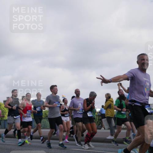 29.06.2025 - hella hamburg halbmarathon Luisa Fischer http://msf.ph/oto/8469765 29.06.2025 09:59:39 Kennedybrücke 516, 234, 52, 2058, 14408, 483, 496, 1496, 1537, 2208, 2340, 2378, 2396, 2771, 2839, 2869, 2878, 3310, 3575, 4833, 5169, 5194, 5839, 8112, 8313, 8361, 8587, 8618, 8661, 8710, 8863, 8996, 9752, 9820, 9876, 10189, 10371, 10859 meine-sportfotos.de