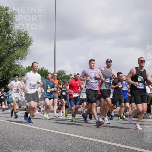 29.06.2025 - hella hamburg halbmarathon Luisa Fischer http://msf.ph/oto/8469926 29.06.2025 09:59:45 Kennedybrücke 15868, 8112, 11975, 5839, 10859, 5194, 11429, 871, 15664, 16716, 394, 184, 5917, 14482, 1381, 1537, 1833, 2074, 2111, 2378, 2396, 2839, 2869, 2878, 3575, 3652, 4897, 5194, 5839, 8112, 8313, 8618, 8661, 8710, 8863, 9820, 9876, 9985, 10189, 10859 meine-sportfotos.de