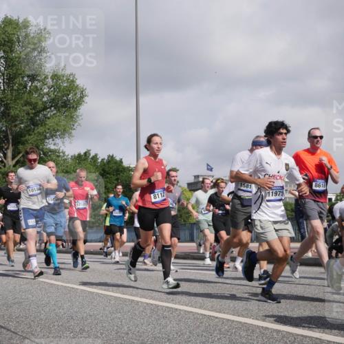 29.06.2025 - hella hamburg halbmarathon Luisa Fischer http://msf.ph/oto/8469965 29.06.2025 09:59:47 Kennedybrücke 451, 12528, 14192, 12482, 10189, 158, 12585, 16094, 8112, 1581, 11975, 8618, 10859, 1381, 1833, 2074, 2111, 2378, 2396, 2839, 2869, 2878, 3575, 3652, 3791, 4770, 4897, 5194, 5839, 8112, 8313, 8618, 8661, 8710, 8813, 8863, 9876, 9985, 10189, 10859 meine-sportfotos.de