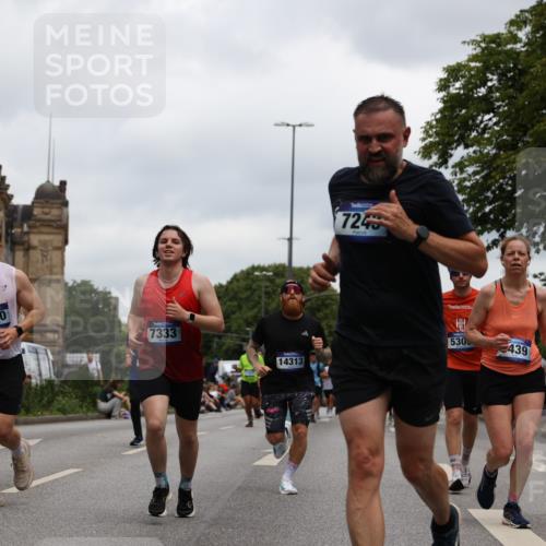 29.06.2025 - hella hamburg halbmarathon Yannick Fuchs http://msf.ph/oto/8470092 29.06.2025 10:57:35 20KM 1184, 1316, 1722, 1724, 1940, 1992, 2424, 2685, 3360, 4328, 4370, 5305, 5384, 5734, 6631, 7243, 7290, 7333, 8822, 9124, 9439, 9681, 10128, 10705, 10766, 10866, 11527, 11657, 11771, 12315, 12316, 12513, 12662, 13171, 13528, 13551, 14135, 14313, 14493, 15137, 15516, 15532, 15550, 15897, 16424, 16426, 16478, 16639, 16872, 17071, 17437, 17757, 17894, 18028, 18122, 18355, 18717 meine-sportfotos.de