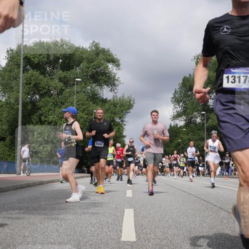 29.06.2025 - hella hamburg halbmarathon Luisa Fischer http://msf.ph/oto/8470303 29.06.2025 10:43:44 Kennedybrücke 9080, 8815, 2254, 2109, 13178, 2109, 2254, 2515, 3607, 4271, 5702, 5975, 6363, 6920, 8739, 8815, 8984, 9187, 9195, 9468, 9977, 10474 meine-sportfotos.de