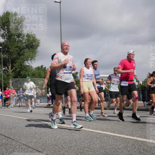 29.06.2025 - hella hamburg halbmarathon Luisa Fischer http://msf.ph/oto/8470348 29.06.2025 09:59:59 Kennedybrücke 10040, 16291, 8968, 1223, 1874, 5319, 11590, 2595, 2814, 3791, 4299, 4726, 4770, 5013, 5018, 5319, 6033, 6125, 6631, 7177, 7918, 8651, 8813, 8930, 8968, 9060, 9246, 10040, 10667 meine-sportfotos.de