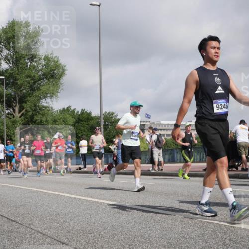 29.06.2025 - hella hamburg halbmarathon Luisa Fischer http://msf.ph/oto/8470414 29.06.2025 10:00:01 Kennedybrücke 11339, 2814, 7918, 6033, 10040, 9246, 8968, 1086, 2595, 2814, 3103, 4299, 4558, 4726, 5013, 5018, 5319, 6033, 6125, 6631, 7177, 7918, 8651, 8930, 8968, 9060, 9246, 10040, 10549, 10667 meine-sportfotos.de