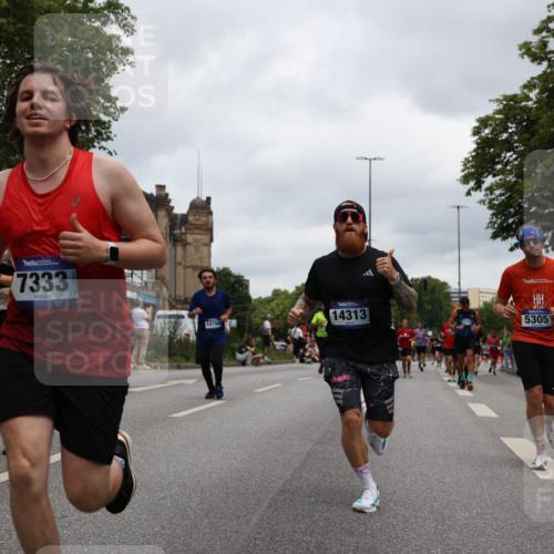 29.06.2025 - hella hamburg halbmarathon Yannick Fuchs http://msf.ph/oto/8470460 29.06.2025 10:57:37 20KM 1184, 1316, 1722, 1724, 1940, 1992, 2424, 2685, 3360, 4328, 4370, 5305, 5384, 5734, 6631, 7243, 7290, 7333, 8561, 8822, 9124, 9439, 9681, 10128, 10705, 10766, 10866, 11527, 11657, 11771, 12315, 12316, 12513, 12662, 13171, 13528, 14135, 14313, 14493, 15516, 15532, 15550, 15897, 16424, 16426, 16639, 16872, 17071, 17437, 17894, 18028, 18122, 18355, 18717 meine-sportfotos.de