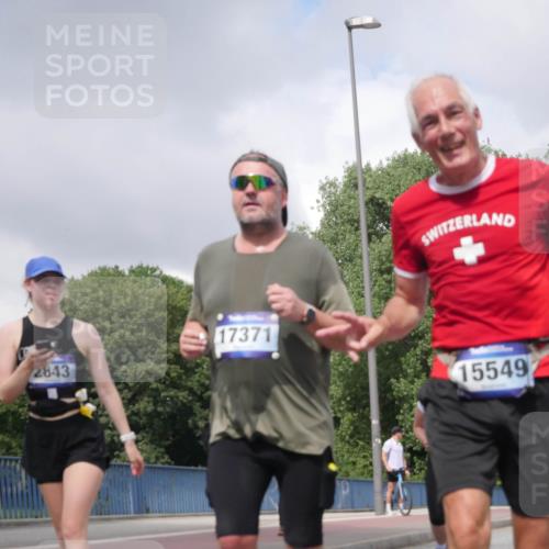 29.06.2025 - hella hamburg halbmarathon Luisa Fischer http://msf.ph/oto/8470553 29.06.2025 10:43:51 Kennedybrücke 2843, 17371, 15549, 8739, 1037, 2254, 2299, 3432, 3810, 4612, 5059, 5351, 6229, 6363, 8739, 8815, 9195, 9946, 10166, 10474 meine-sportfotos.de