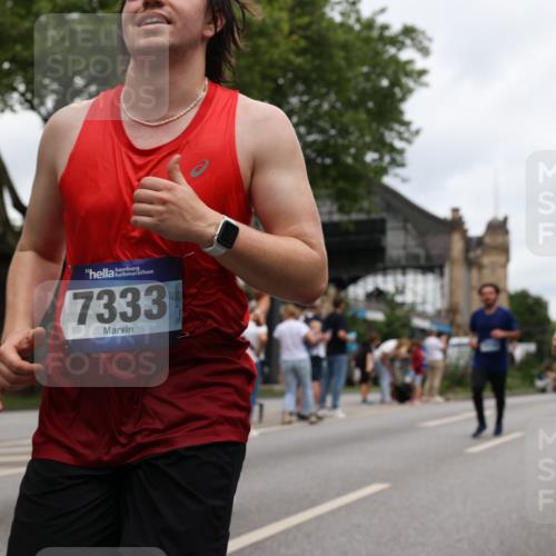 29.06.2025 - hella hamburg halbmarathon Yannick Fuchs http://msf.ph/oto/8470587 29.06.2025 10:57:37 20KM 1184, 1316, 1722, 1724, 1940, 1992, 2424, 2685, 3360, 4328, 4370, 5305, 5384, 5734, 6631, 7243, 7290, 7333, 8561, 8822, 9124, 9439, 9681, 10128, 10705, 10766, 10866, 11527, 11657, 11771, 12315, 12316, 12513, 12662, 13171, 13528, 14135, 14313, 14493, 15516, 15532, 15550, 15897, 16424, 16426, 16639, 16872, 17071, 17437, 17894, 18028, 18122, 18355, 18717 meine-sportfotos.de