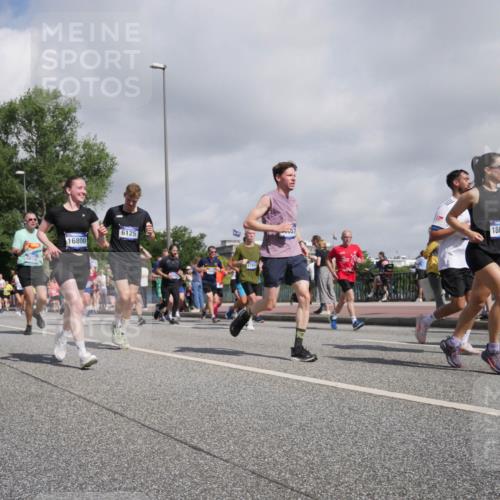 29.06.2025 - hella hamburg halbmarathon Luisa Fischer http://msf.ph/oto/8470642 29.06.2025 10:00:08 Kennedybrücke 5018, 16800, 6125, 1780, 18657, 1086, 1327, 1442, 2119, 2595, 2814, 2855, 3103, 4261, 4299, 4558, 5013, 5018, 5024, 5744, 6033, 6125, 6762, 6795, 7259, 7918, 8447, 9060, 9316, 10133, 10191, 10192, 10549, 10667 meine-sportfotos.de