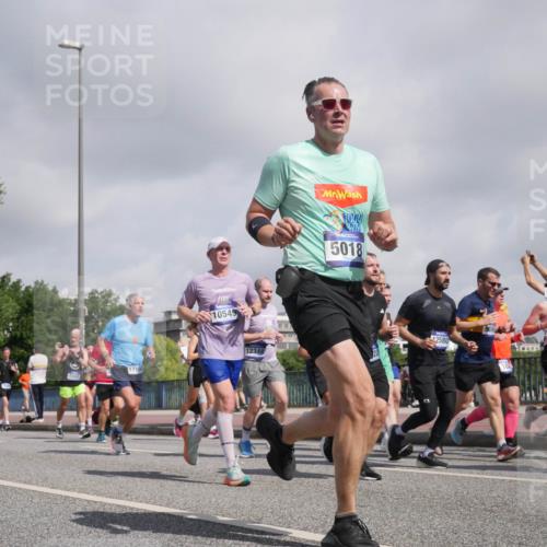 29.06.2025 - hella hamburg halbmarathon Luisa Fischer http://msf.ph/oto/8470718 29.06.2025 10:00:10 Kennedybrücke 1442, 171, 10549, 12348, 1000, 5018, 2580, 906, 3103, 10, 1086, 1327, 1442, 2025, 2119, 2855, 3093, 3103, 4261, 4299, 4558, 5018, 5024, 5744, 6033, 6125, 6762, 6795, 6942, 7259, 7397, 8447, 9060, 9316, 10133, 10191, 10192, 10215, 10549, 10667 meine-sportfotos.de