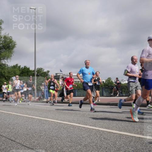 29.06.2025 - hella hamburg halbmarathon Luisa Fischer http://msf.ph/oto/8470750 29.06.2025 10:00:11 Kennedybrücke 5024, 9316, 1442, 171, 12348, 549, 14122, 1030, 1086, 1327, 1442, 2025, 2119, 2855, 3093, 3103, 4261, 4558, 5018, 5024, 5744, 6125, 6762, 6795, 6942, 7259, 7397, 7932, 8447, 9060, 9316, 10133, 10191, 10192, 10215, 10549 meine-sportfotos.de