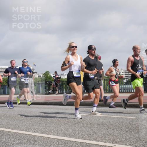 29.06.2025 - hella hamburg halbmarathon Luisa Fischer http://msf.ph/oto/8470821 29.06.2025 10:00:14 Kennedybrücke 2119, 7259, 12489, 675, 18666, 6764, 844, 144, 1030, 1327, 1442, 2025, 2119, 2855, 3093, 4261, 5021, 5024, 5744, 5820, 6720, 6762, 6795, 6942, 7259, 7397, 7930, 7932, 8413, 8447, 9316, 9791, 10133, 10191, 10192, 10215 meine-sportfotos.de