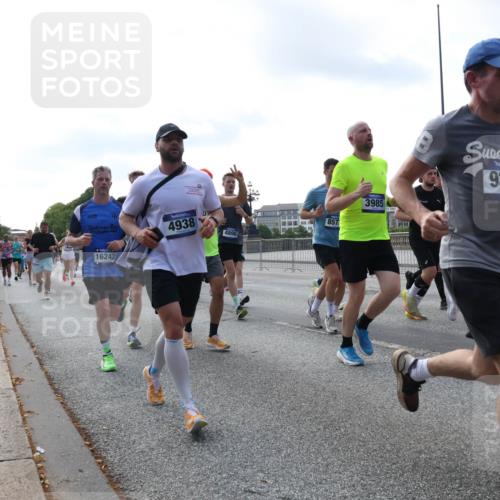29.06.2025 - hella hamburg halbmarathon Lena Gebhardt http://msf.ph/oto/8470953 29.06.2025 09:55:34 Lombardsbrücke 16242, 4938, 4890, 857, 3985, 9386, 18058, 1120, 1143, 1151, 1200, 1267, 1461, 1630, 1683, 1696, 1706, 1884, 1976, 2207, 2274, 2284, 2287, 2411, 2706, 2708, 2718, 2884, 3087, 3213, 3258, 3399, 3435, 3654, 3692, 3747, 3945, 3985, 4033, 4088, 4093, 4121, 4127, 4189, 4324, 4345, 4601, 4847, 4890, 4938, 5102, 5421, 5459, 5638, 5708, 5915, 6009, 6027, 6054, 6158, 6421, 6481, 6532, 6662, 6691, 6836, 6938, 6994, 7052, 7269, 7312, 8371, 8437, 8693, 8889, 9031, 9159, 9869, 9931 meine-sportfotos.de