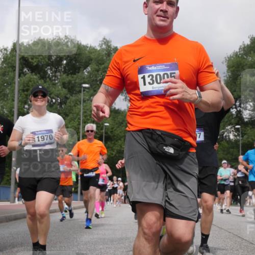 29.06.2025 - hella hamburg halbmarathon Luisa Fischer http://msf.ph/oto/8471021 29.06.2025 10:44:01 Kennedybrücke 11973, 13005, 1970, 7, 101, 1018, 2042, 2299, 3293, 3306, 3432, 4612, 5059, 5753, 6076, 6098, 6163, 6806, 7108, 7956, 8378, 9237, 9946, 10166 meine-sportfotos.de