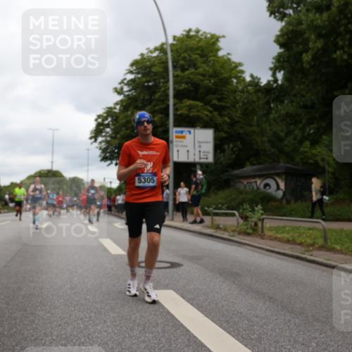 29.06.2025 - hella hamburg halbmarathon Yannick Fuchs http://msf.ph/oto/8471047 29.06.2025 10:57:38 20KM 1184, 1316, 1722, 1724, 1940, 1992, 2685, 3360, 4328, 4370, 5305, 5384, 5734, 6631, 7243, 7290, 7333, 8561, 8822, 9124, 9439, 9681, 10705, 10766, 10866, 11149, 11527, 11657, 11771, 12315, 12316, 12513, 12662, 13171, 13528, 14135, 14313, 14493, 15516, 15532, 15550, 15897, 16424, 16426, 16639, 16872, 17071, 17437, 17730, 17894, 18028, 18122, 18717 meine-sportfotos.de