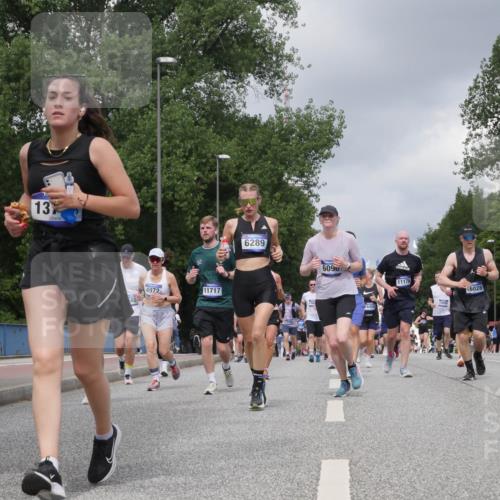 29.06.2025 - hella hamburg halbmarathon Luisa Fischer http://msf.ph/oto/8471166 29.06.2025 10:44:08 Kennedybrücke 0, 13, 4972, 11717, 6289, 6090, 16450, 11176, 6028, 1323, 1018, 1075, 1323, 3306, 4906, 5753, 6076, 6098, 6163, 6806, 7956, 8429, 8430, 9237, 9962 meine-sportfotos.de