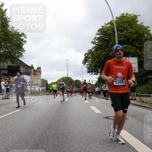 29.06.2025 - hella hamburg halbmarathon Yannick Fuchs http://msf.ph/oto/8471200 29.06.2025 10:57:39 20KM 1184, 1316, 1464, 1722, 1724, 1940, 1992, 2685, 3360, 4328, 4370, 5305, 5384, 5734, 6631, 7243, 7290, 7333, 8561, 8822, 9439, 9681, 10705, 10766, 10866, 11149, 11527, 11657, 11771, 12315, 12316, 12513, 12662, 13171, 14135, 14313, 14493, 15516, 15532, 15550, 15897, 16424, 16426, 16639, 16872, 16995, 17071, 17437, 17730, 17894, 18028, 18122, 18717 meine-sportfotos.de