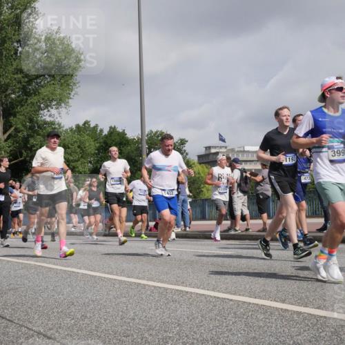 29.06.2025 - hella hamburg halbmarathon Luisa Fischer http://msf.ph/oto/8471246 29.06.2025 10:00:31 Kennedybrücke 2, 3058, 1321, 10860, 12224, 5032, 422, 1193, 1473, 3999, 1094, 1193, 1320, 1321, 1422, 2252, 2946, 3048, 3058, 3999, 4379, 5032, 5633, 5907, 6374, 6569, 6776, 7134, 7742, 7952, 7973, 8172, 8973, 9214, 9227, 10368, 10376, 10860 meine-sportfotos.de