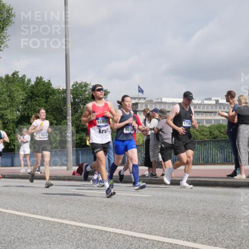 29.06.2025 - hella hamburg halbmarathon Luisa Fischer http://msf.ph/oto/8471399 29.06.2025 10:00:40 Kennedybrücke 18810, 6628, 2, 0, 25, 17530, 74788, 17782, 1258, 1321, 1335, 1870, 2397, 4379, 4986, 6356, 6569, 6628, 6776, 7478, 7594, 7646, 7724, 7952, 7973, 8176, 8689 meine-sportfotos.de