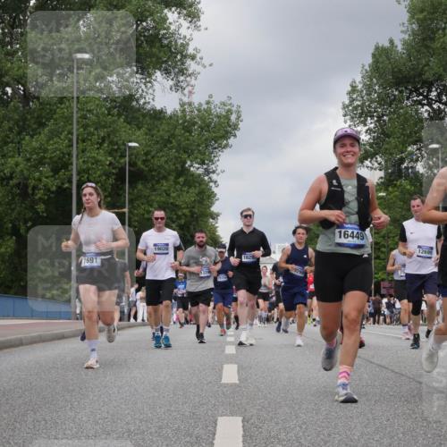 29.06.2025 - hella hamburg halbmarathon Luisa Fischer http://msf.ph/oto/8471462 29.06.2025 10:44:15 Kennedybrücke 1691, 19026, 1329, 15154, 1629, 3299, 16449, 12699, 16450, 1075, 1323, 4906, 7585, 8429, 8430, 8878, 9962 meine-sportfotos.de