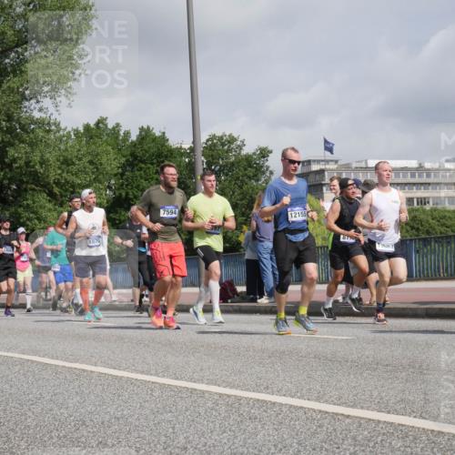 29.06.2025 - hella hamburg halbmarathon Luisa Fischer http://msf.ph/oto/8471545 29.06.2025 10:00:44 Kennedybrücke 1986, 1870, 3047, 7594, 12155, 597, 817, 19067, 17530, 1258, 1335, 1870, 2397, 2448, 2488, 4986, 5672, 6356, 6628, 7478, 7594, 7646, 7724, 7976, 8176, 8689, 9145 meine-sportfotos.de