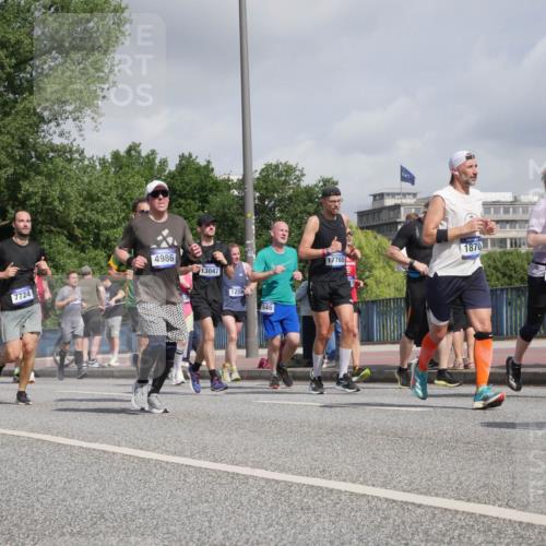 29.06.2025 - hella hamburg halbmarathon Luisa Fischer http://msf.ph/oto/8471651 29.06.2025 10:00:46 Kennedybrücke 4986, 7724, 13047, 1258, 646, 17765, 1870, 12961, 1258, 1335, 1563, 1870, 2397, 2448, 2488, 2612, 2636, 4814, 4986, 5672, 6356, 6628, 7594, 7646, 7724, 7976, 8176, 8689, 9145 meine-sportfotos.de