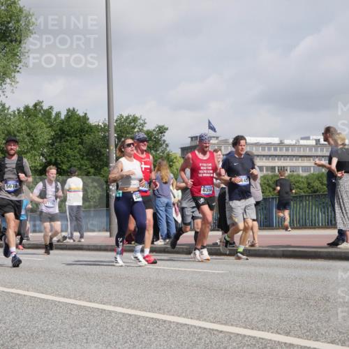 29.06.2025 - hella hamburg halbmarathon Luisa Fischer http://msf.ph/oto/8471781 29.06.2025 10:00:50 Kennedybrücke 12624, 976, 19000, 5672, 1789, 2448, 55, 6356, 145, 1179, 1258, 1335, 1563, 2448, 2488, 2612, 2636, 3251, 4814, 4986, 5093, 5672, 6356, 7646, 7724, 7976, 8508, 8689, 9057, 9065, 9145, 9656, 9835 meine-sportfotos.de