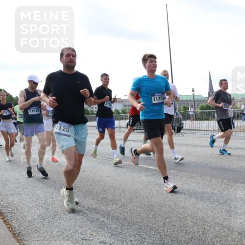 29.06.2025 - hella hamburg halbmarathon Lena Gebhardt http://msf.ph/oto/8471817 29.06.2025 09:55:38 Lombardsbrücke 9934, 1448, 1691, 11819, 1389, 17815, 330, 1120, 2718, 11356, 821, 1120, 1143, 1151, 1200, 1216, 1267, 1461, 1630, 1683, 1696, 1706, 1884, 1976, 2207, 2274, 2284, 2287, 2411, 2706, 2708, 2718, 2884, 3087, 3213, 3258, 3399, 3435, 3654, 3692, 3747, 3945, 3985, 4033, 4088, 4093, 4127, 4189, 4324, 4345, 4346, 4601, 4847, 4890, 4938, 5102, 5421, 5459, 5708, 5915, 6009, 6027, 6054, 6158, 6421, 6481, 6532, 6662, 6691, 6836, 6938, 6994, 7052, 7056, 7100, 7224, 7269, 7312, 8693, 8889 meine-sportfotos.de