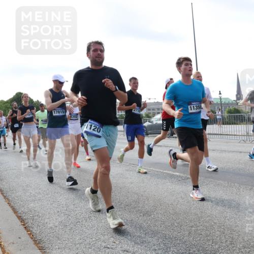 29.06.2025 - hella hamburg halbmarathon Lena Gebhardt http://msf.ph/oto/8471859 29.06.2025 09:55:38 Lombardsbrücke 9934, 14461, 1819, 17815, 8302, 1120, 2718, 11356, 8216, 1120, 1143, 1151, 1200, 1216, 1267, 1461, 1630, 1683, 1696, 1706, 1884, 1976, 2207, 2274, 2284, 2287, 2411, 2706, 2708, 2718, 2884, 3087, 3213, 3258, 3399, 3435, 3654, 3692, 3747, 3945, 3985, 4033, 4088, 4093, 4127, 4189, 4324, 4345, 4346, 4601, 4847, 4890, 4938, 5102, 5421, 5459, 5708, 5915, 6009, 6027, 6054, 6158, 6421, 6481, 6532, 6662, 6691, 6836, 6938, 6994, 7052, 7056, 7100, 7224, 7269, 7312, 8693, 8889 meine-sportfotos.de