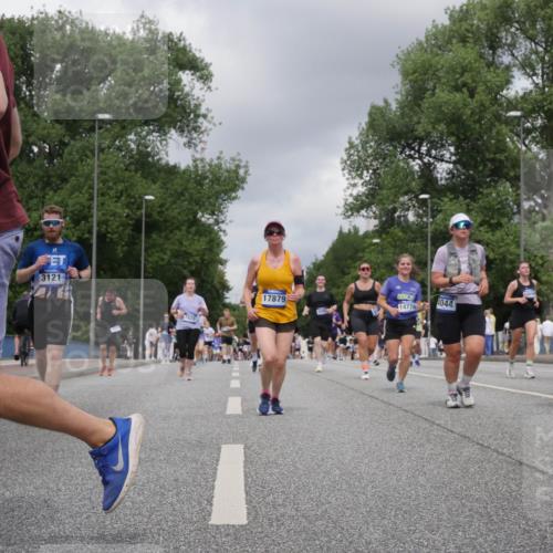 29.06.2025 - hella hamburg halbmarathon Luisa Fischer http://msf.ph/oto/8471900 29.06.2025 10:44:26 Kennedybrücke 3121, 17879, 14776, 4044, 7293, 1731, 4044, 4638, 5549, 6088, 7293, 7829, 8878, 10269, 10644 meine-sportfotos.de