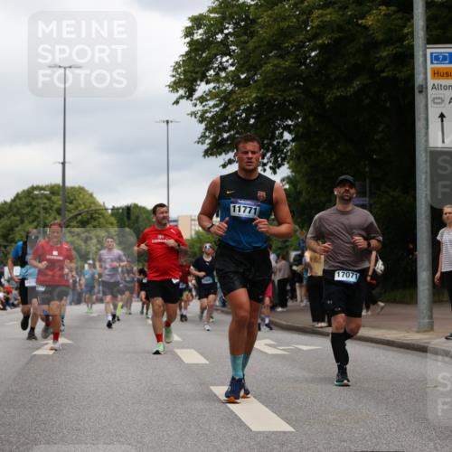 29.06.2025 - hella hamburg halbmarathon Yannick Fuchs http://msf.ph/oto/8472049 29.06.2025 10:57:42 20KM 1184, 1254, 1316, 1464, 1722, 1724, 1940, 2685, 4328, 4370, 5305, 5384, 7243, 7290, 7333, 8561, 9191, 9439, 9681, 10705, 10766, 10866, 11149, 11527, 11657, 11771, 12315, 12316, 12513, 12662, 13171, 13841, 14135, 14313, 14493, 15093, 15532, 15550, 15897, 16424, 16426, 16639, 16995, 17061, 17071, 17437, 17730, 17894, 18122, 18717 meine-sportfotos.de