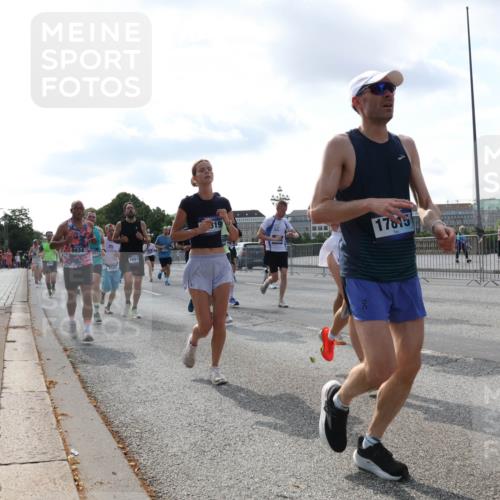 29.06.2025 - hella hamburg halbmarathon Lena Gebhardt http://msf.ph/oto/8472183 29.06.2025 09:55:39 Lombardsbrücke 9934, 1691, 1691, 319, 17815, 2718, 10, 1120, 1143, 1151, 1216, 1267, 1461, 1630, 1683, 1696, 1706, 1884, 1976, 2207, 2274, 2284, 2287, 2411, 2706, 2708, 2718, 2884, 3087, 3213, 3399, 3435, 3654, 3692, 3747, 3945, 3985, 4033, 4088, 4093, 4127, 4189, 4324, 4345, 4346, 4601, 4847, 4890, 4938, 5102, 5421, 5459, 5708, 5915, 6009, 6054, 6158, 6421, 6481, 6532, 6662, 6691, 6836, 6938, 6994, 7052, 7056, 7100, 7224, 7269, 7312, 8693, 8889 meine-sportfotos.de