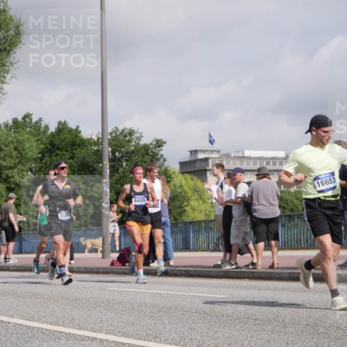 29.06.2025 - hella hamburg halbmarathon Luisa Fischer http://msf.ph/oto/8472236 29.06.2025 10:01:02 Kennedybrücke 11757, 7509, 8449, 16653, 2070, 2417, 2711, 3251, 4903, 5775, 5894, 6164, 6580, 6897, 7065, 7409, 7509, 7896, 8449, 8508, 8590, 9057, 9656 meine-sportfotos.de
