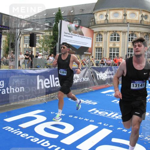 29.06.2025 - hella hamburg halbmarathon Michael Strokosch http://msf.ph/oto/8472308 29.06.2025 10:36:59 Ziel 3959, 5307, 5315, 7310, 11620, 13141, 14691, 18384 meine-sportfotos.de