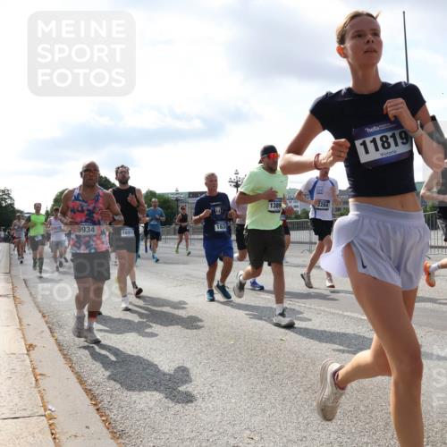 29.06.2025 - hella hamburg halbmarathon Lena Gebhardt http://msf.ph/oto/8472452 29.06.2025 09:55:40 Lombardsbrücke 9934, 163, 16910, 1389, 2284, 11819, 909, 1120, 1143, 1151, 1216, 1267, 1461, 1630, 1683, 1696, 1706, 1884, 1976, 2207, 2274, 2284, 2287, 2411, 2706, 2708, 2718, 2884, 3087, 3213, 3399, 3435, 3543, 3654, 3692, 3747, 3945, 3985, 4033, 4088, 4093, 4127, 4189, 4324, 4345, 4346, 4601, 4847, 4890, 4938, 5102, 5421, 5459, 5708, 5915, 6009, 6054, 6158, 6421, 6481, 6532, 6662, 6691, 6836, 6938, 6994, 7052, 7056, 7100, 7224, 7269, 7312, 8693, 8889 meine-sportfotos.de