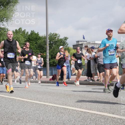 29.06.2025 - hella hamburg halbmarathon Luisa Fischer http://msf.ph/oto/8472653 29.06.2025 10:01:13 Kennedybrücke 12, 1815, 14323, 15523, 1480, 6580, 03, 1034, 1815, 2029, 2417, 2711, 3041, 3114, 4903, 5259, 5305, 5378, 5775, 5894, 6272, 6580, 6754, 7856, 8311, 8825, 9012, 9562 meine-sportfotos.de